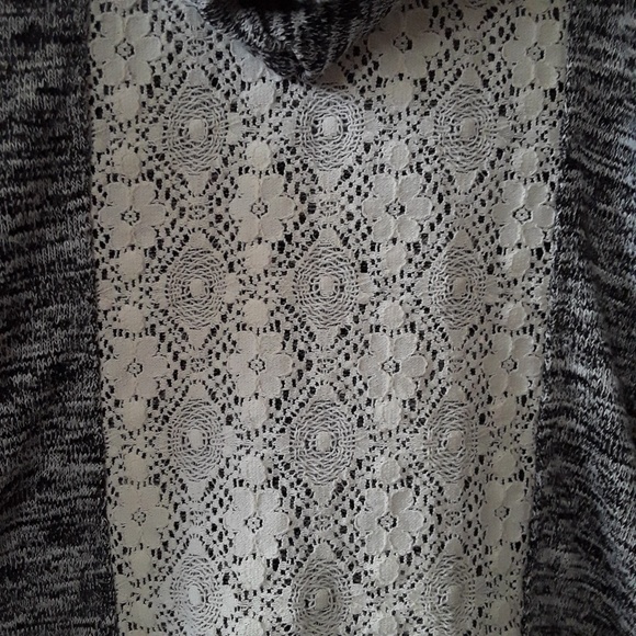 Miss Chevious sz:2X Hooded Long Sleeve Top - Picture 5 of 8